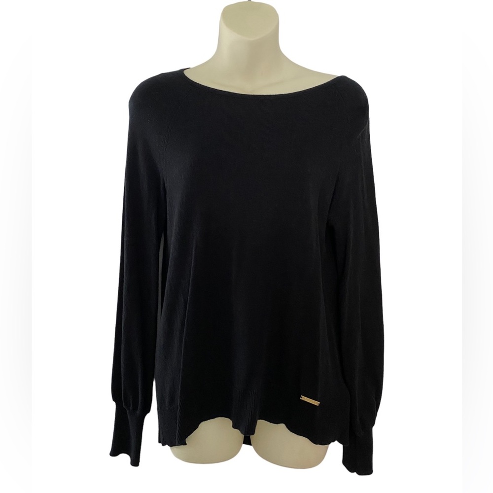 Micheal Kors light weight knit sweater. EUC. Size small